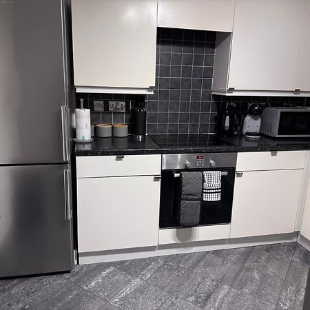 Hogwarts Apartment Abbots Langley Eksteriør billede